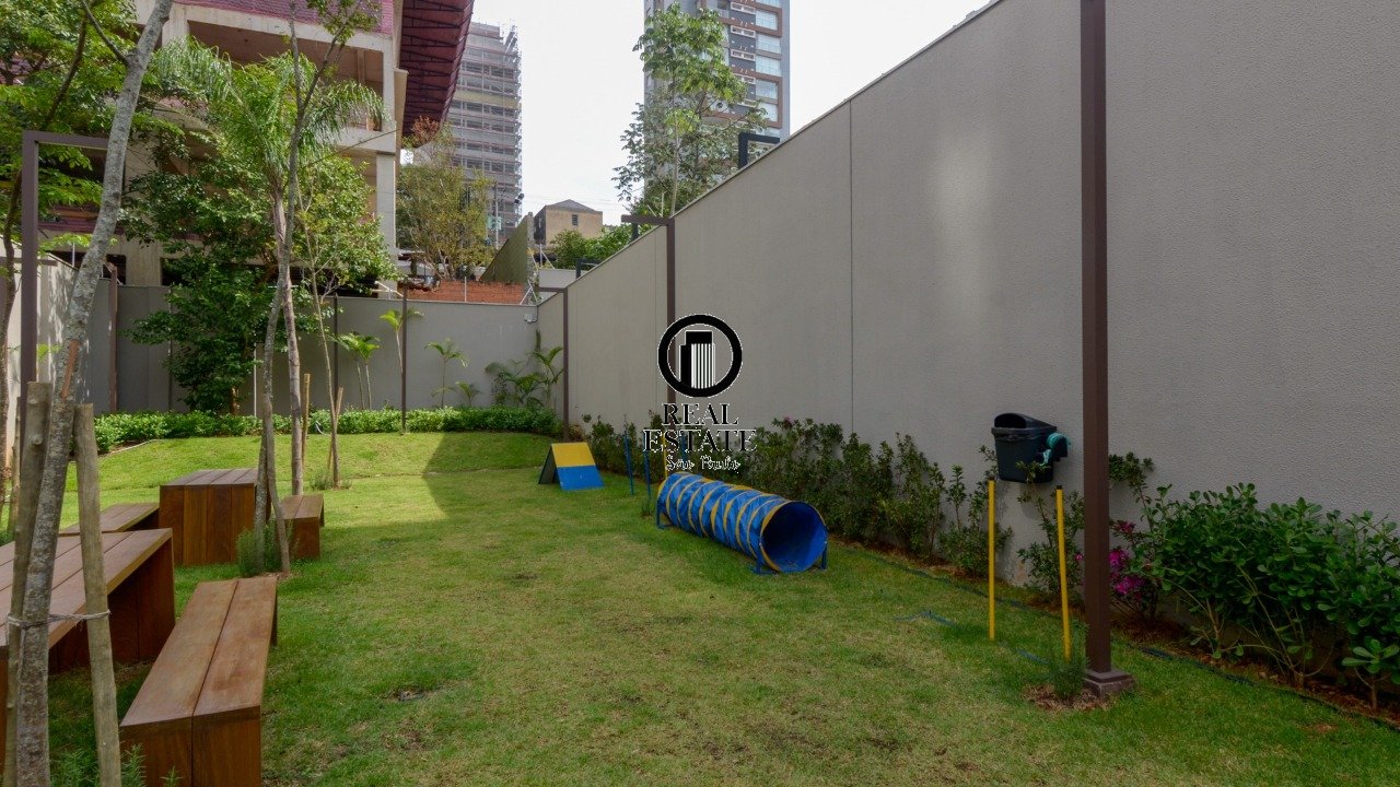 Imagem da propriedade RE35631 43