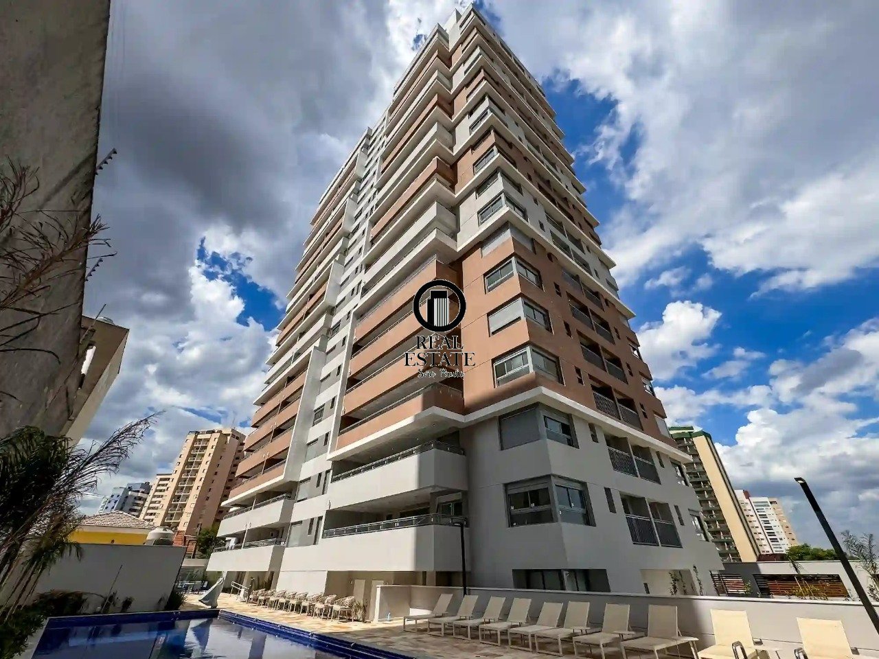 Imagem da propriedade RE46155 2